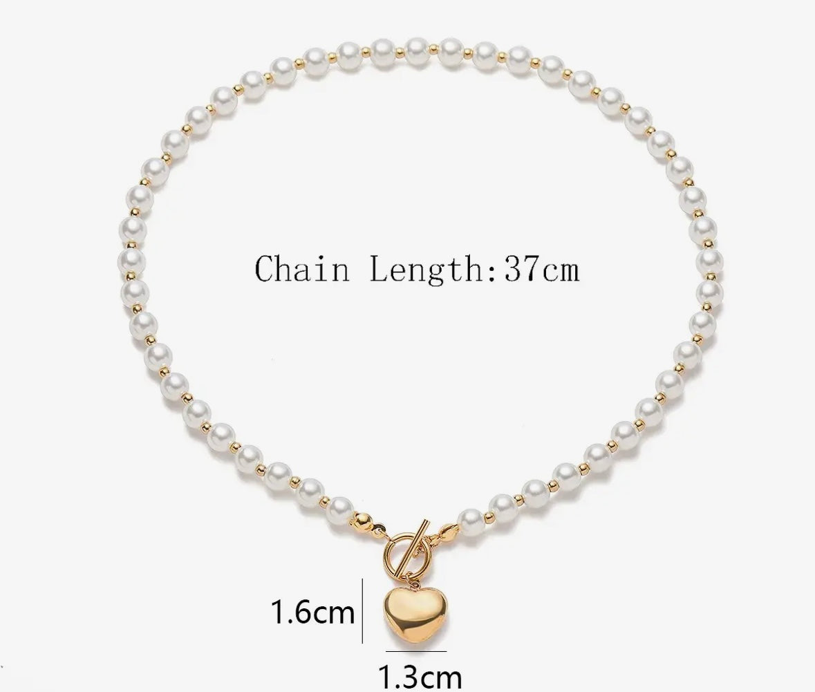 Beaded Pearl and Gold Heart Necklace
